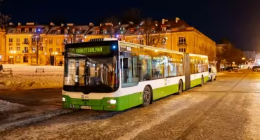 Setki osób szukały schronienia przed mrozem. Autobus-ogrzewalnia zakończył dyżur