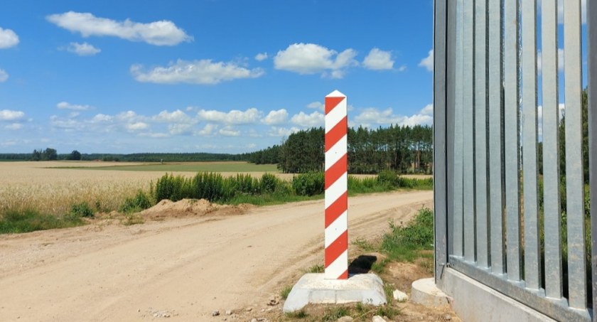 Zdjęcie zapory na granicy polsko - białoruskiej/ Twitter.com Straż Graniczna
