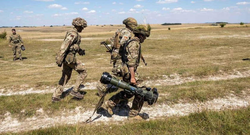 Zdjęcie żołnierzy ukraińskich na polu walki/ Twitter.com/ GeneralStaffUA