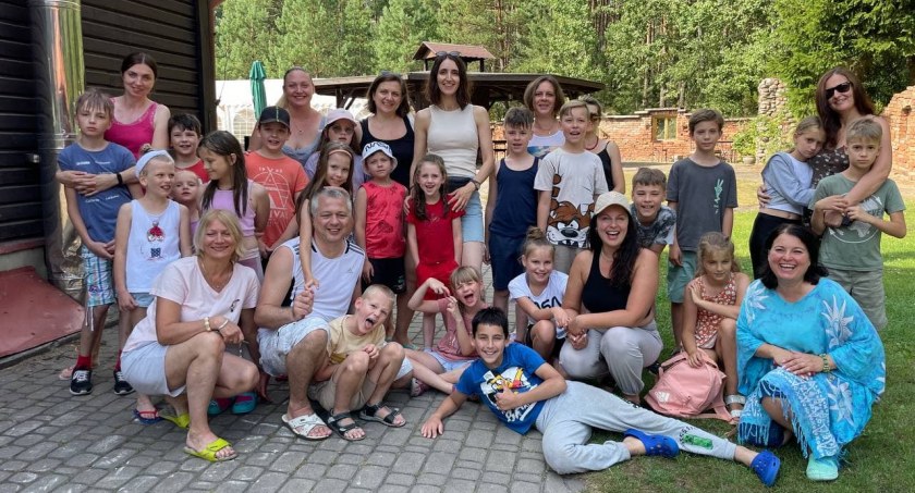 Zdjęcie uczestników językowej szkoły letniej dla Białorusinów