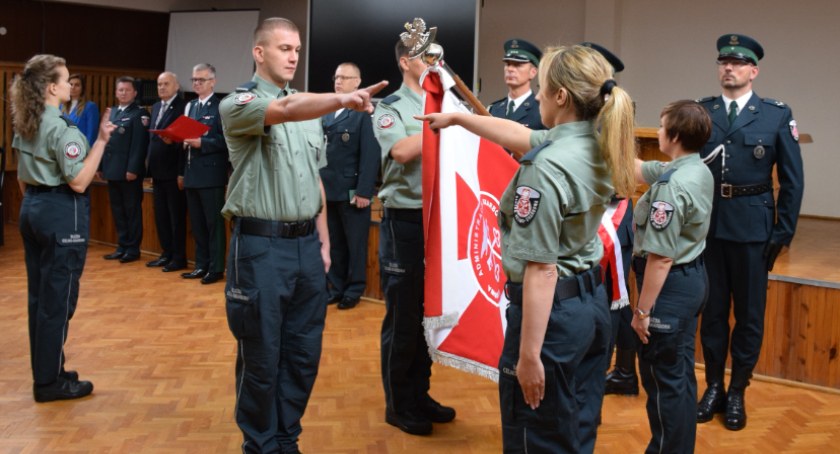 Zdjęcie nowych funkcjonariuszy / Foto: KAS