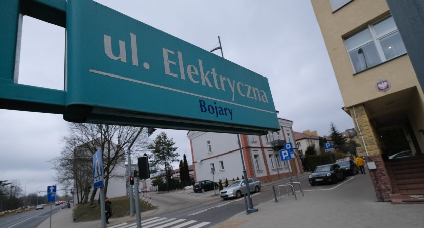 Zdjęcie tabliczki z napisem 