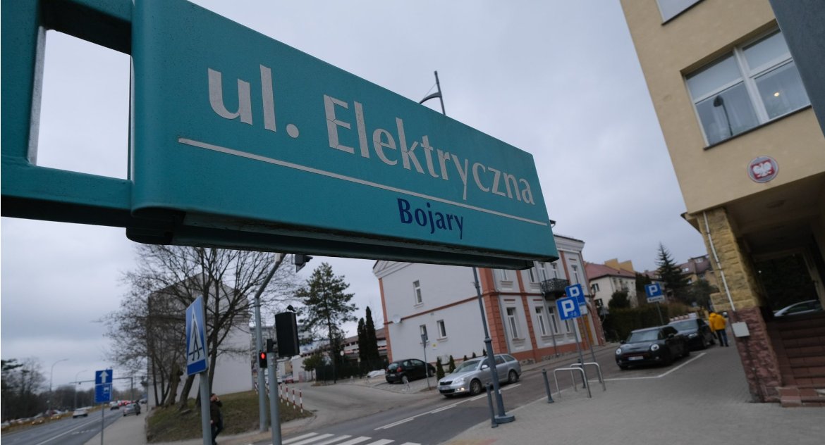 Zdjęcie tabliczki z napisem ulica Elektryczna/ bialystok.pl