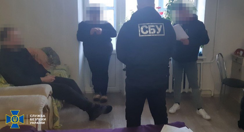 Zdjęcie z zatrzymania przez ukraińską SBU prorosyjskiego blogera/ SSU
