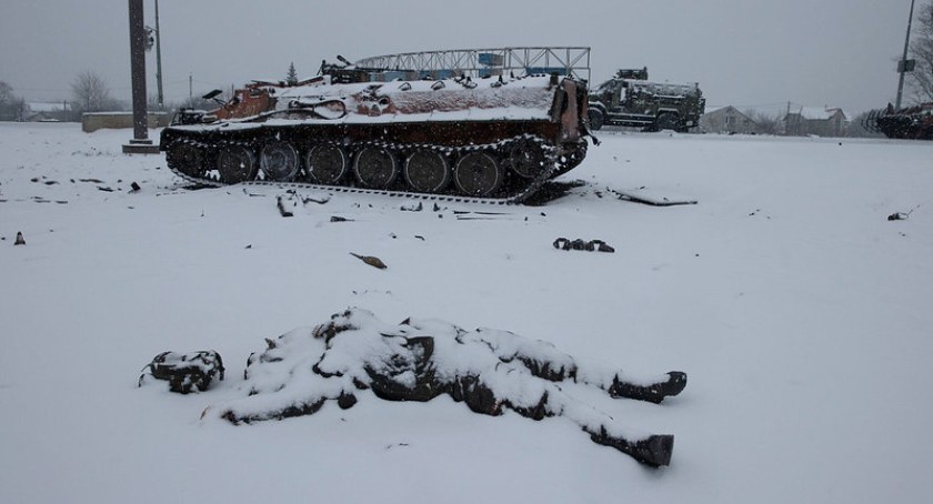 Zdjęcie zabitego żołnierza na Ukrainie/ Flickr.com manhhai