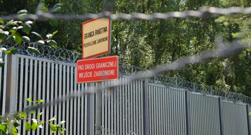 Zdjęcie zapory na granicy polsko - białoruskiej/ Twitter.com Straż Graniczna