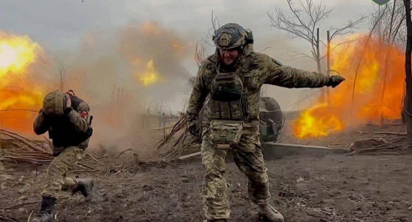 Zdjęcie ukraińskich żołnierzy na froncie/ Twitter.com Defense of Ukraine