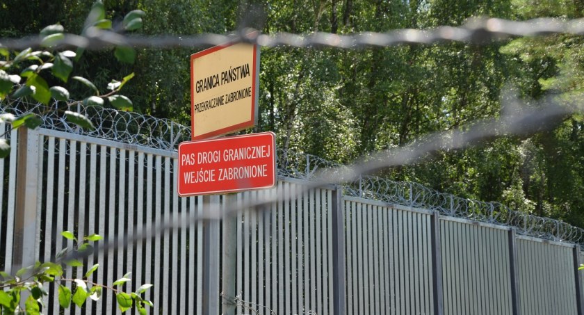 Zdjęcie zapory na granicy polsko - białoruskiej/ Twitter.com Straż Graniczna