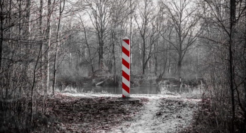 Zdjęcie słupka granicznego na granicy polsko - białoruskiej/ Twitter.com Straż Graniczna