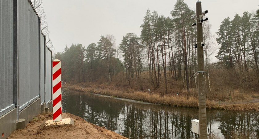 Zdjęcie zapory na granicy polsko - białoruskiej/ Twitter.com Straż Graniczna