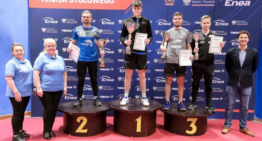 Na zdjęciu m.in. Tomasz Lewandowski, który zdobył srebrny medal / Foto: mat. pras.