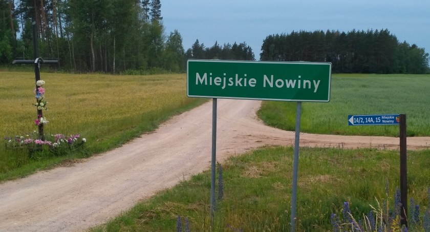 Zdjęcie znaku z nazwą miejscowości/ DDB