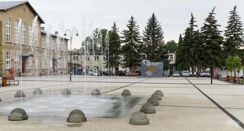 Zdjęcie Rynku w Choroszczy/ wrotapodlasia.pl