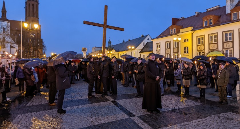 Zdjęcie Drogi Krzyżowej na Rynku Kościuszki/ DDB