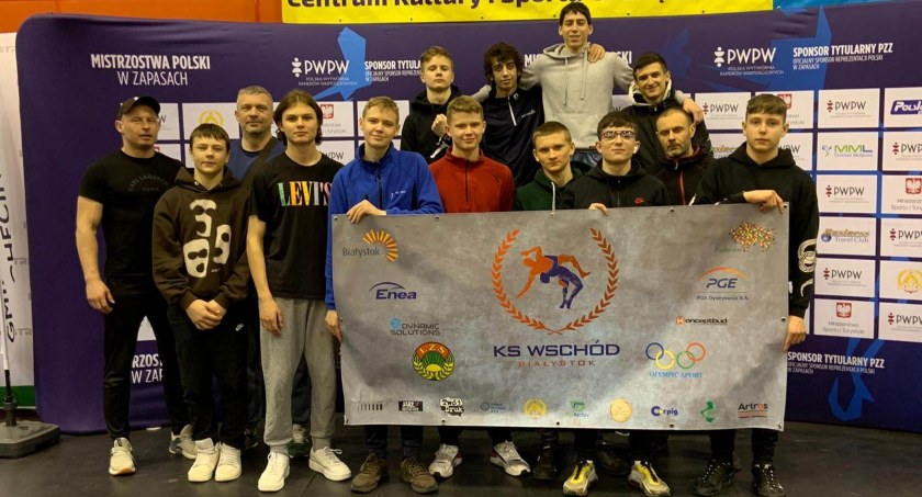 Zdjęcie zapaśników z KS Wschód