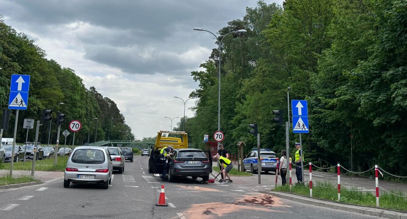 Zdjęcie z wypadku na białostockim skrzyżowaniu