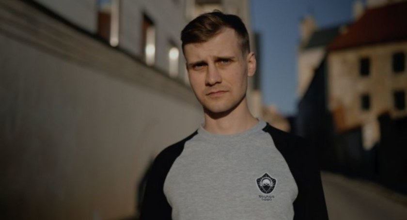 Zdjęcie rosyjskiego pilota, który zdezerterował z armii i ubiega się na Litwie o azyl polityczny/ Twitter.com Ukrinform 