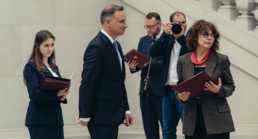 Zdjęcie z uroczystości wręczenia nominacji profesorskiej / Foto: arch. pryw. prof. Elżbiety Dąbrowicz