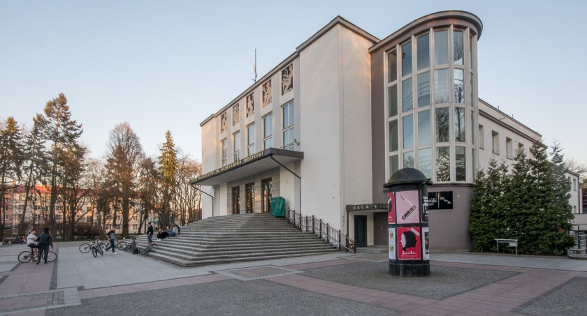 Zdjęcie budynku Teatru Dramatycznego/ DDB