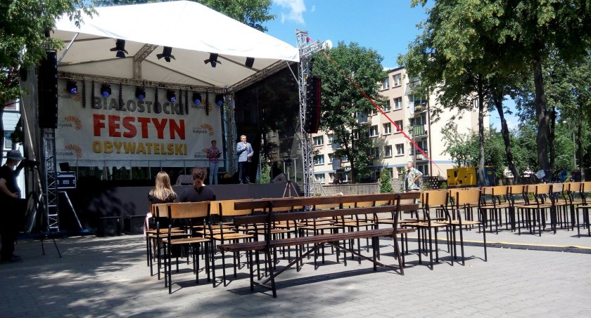 Zdjęcie Tadeusza Truskolaskiego z pikniku rodzinnego na osiedlu Starosiecle w 2018 r./ Facebook Białostoczanie przeciw zachodniej obwodnicy Białegostoku