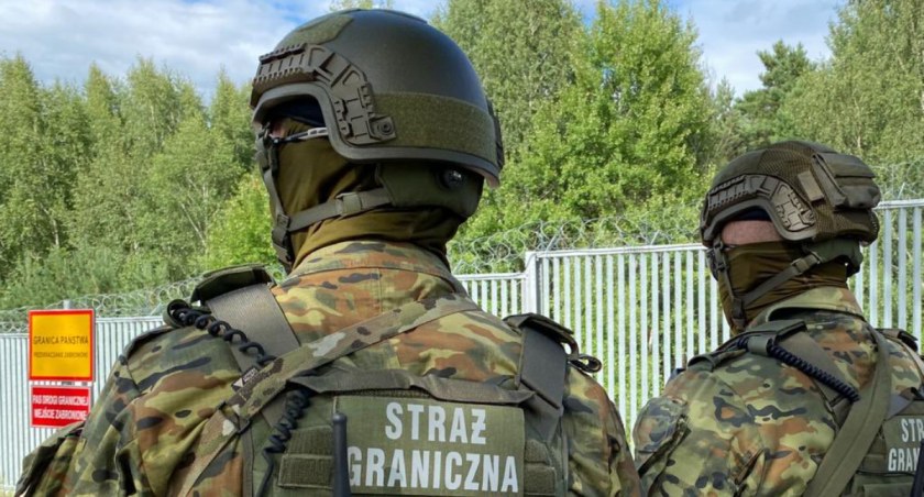 Strażnicy graniczni podczas patrolu / Foto: SG