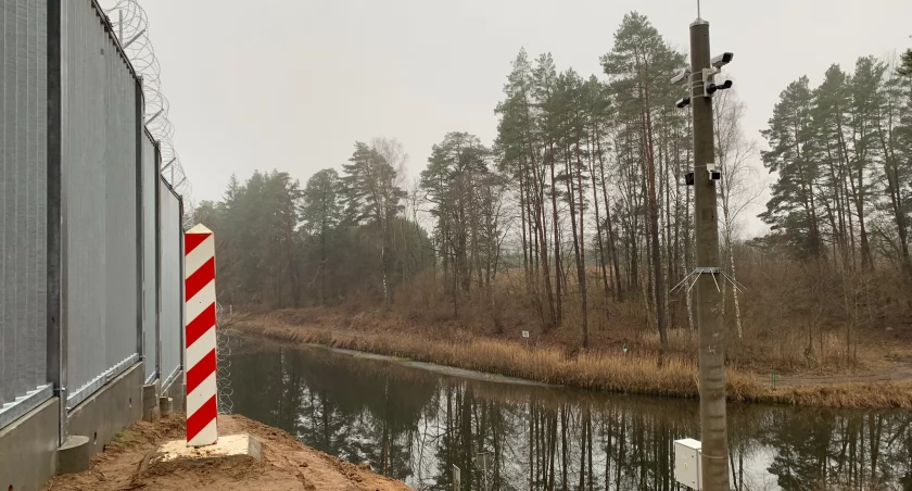Zdjęcie zapory na granicy polsko - białoruskiej/ Twitter.com Straż Graniczna