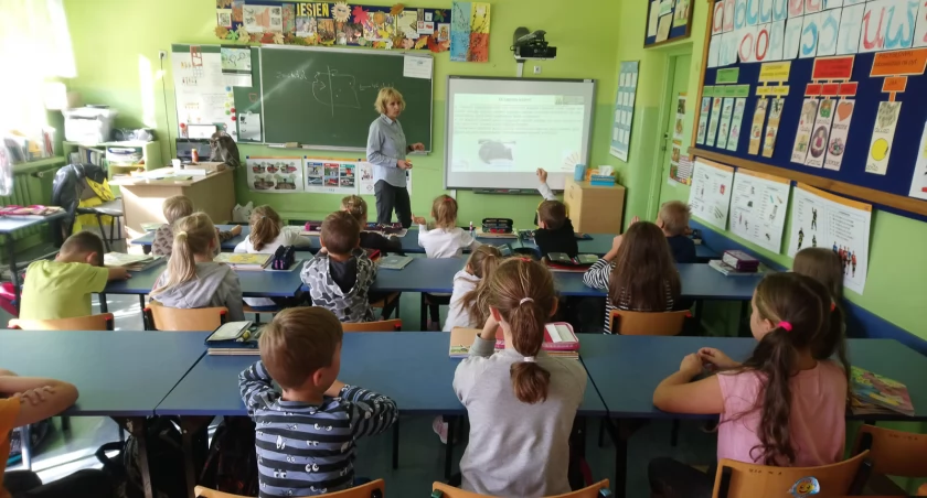 Zdjęcie sali lekcyjnej