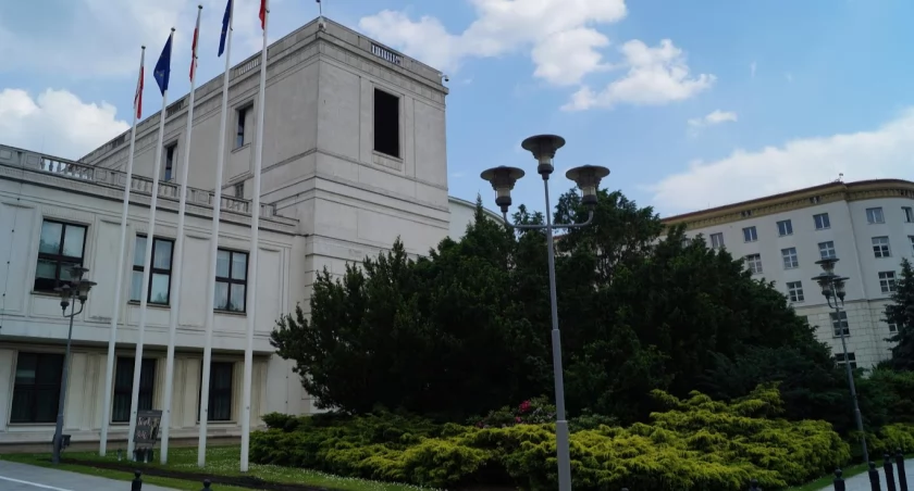 Zdjęcie budynku polskiego Parlamentu/ DDB