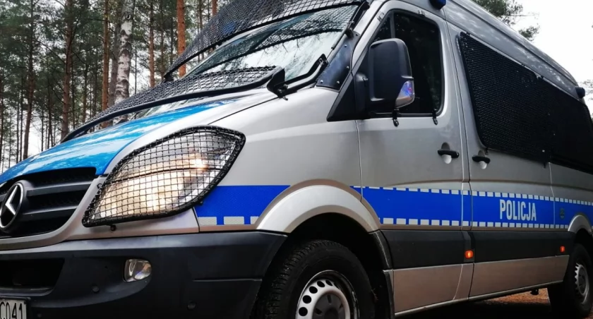 Zdjęcie radiowozu policyjnego/ podlaska.policja.gov.pl