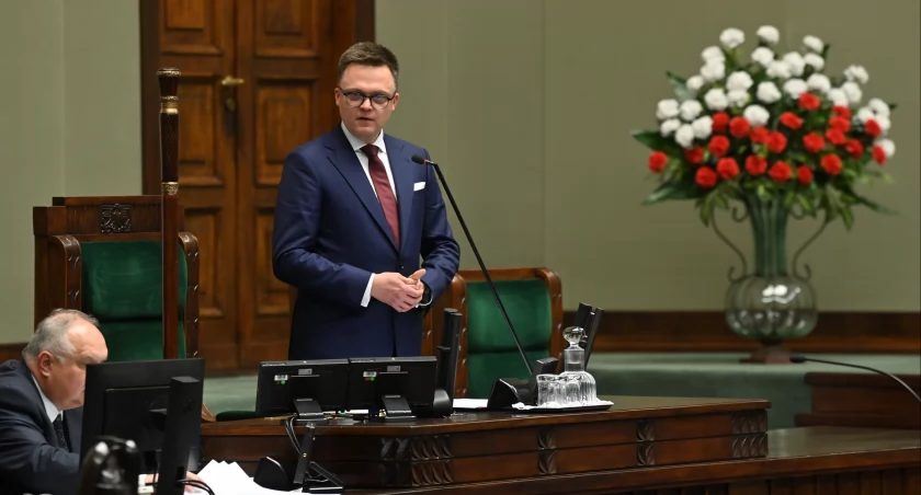 Zdjęcie Szymona Hołowni w Sejmie/ Twitter.com Sejm RP