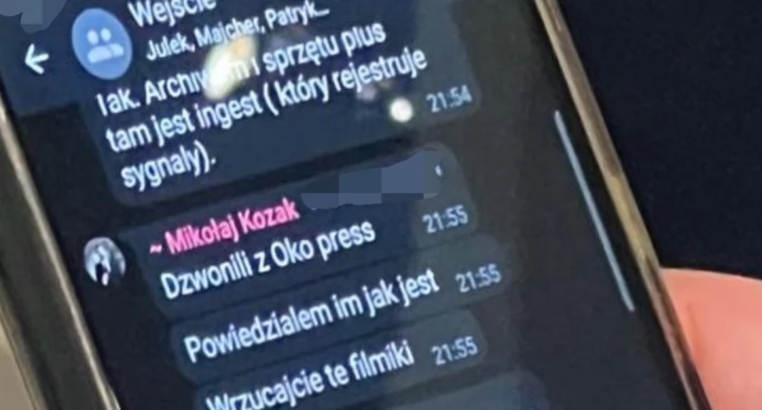 Zdjęcie telefonu komórkowego/ Twitter.com Marcin Dobski