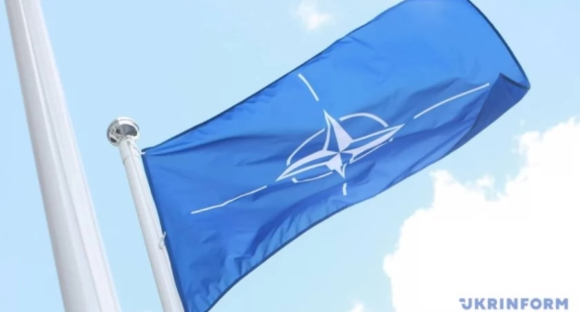 Zdjęcie flagi NATO/ Twitter.com Ukrinform