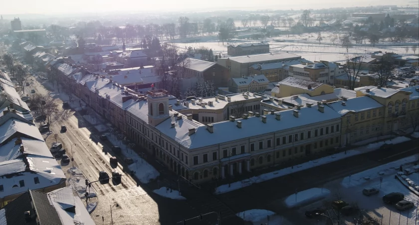 Zdjęcie centrum Suwałk z lotu ptaka/ UM Suwałki