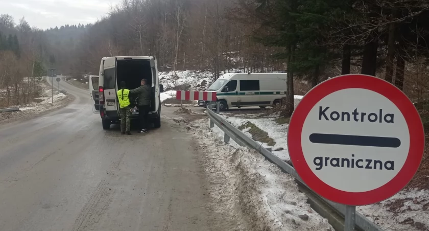 Zdjęcie punktu kontrolnego Straży Granicznej/ Twitter.com Straż Graniczna