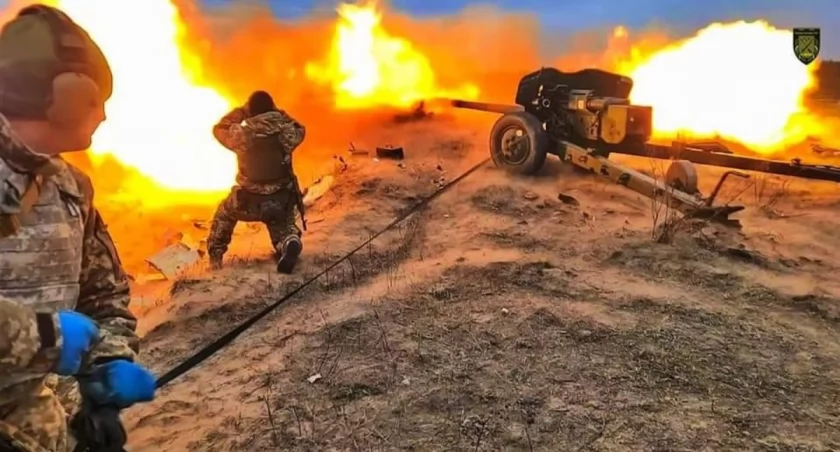 Zdjęcie żołnierzy ukraińskich na polu walki/ Twitter.com Defense of Ukraine