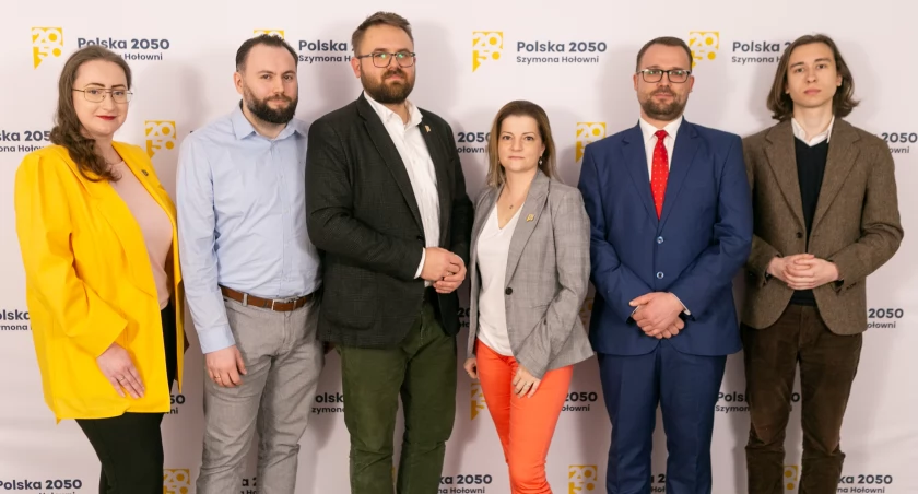 Kandydatki i kandydaci na radnych z ramienia Polski 2050 / Foto: mat. pras.