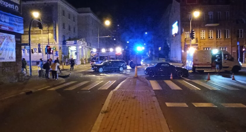 Zdjęcie kolizji drogowej w centrum Białegostoku/ DDB
