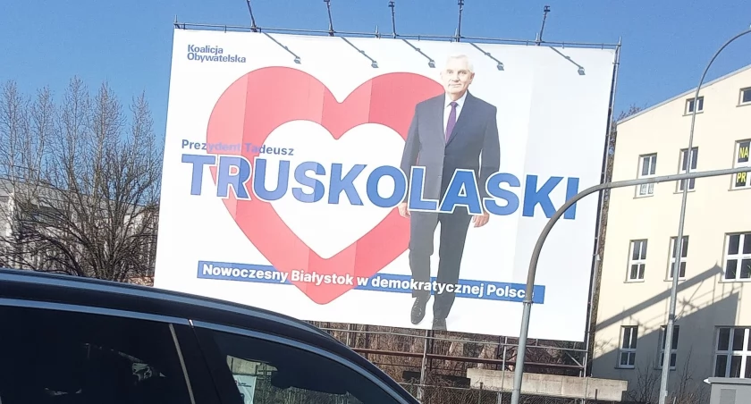 Zdjęcie bilbordu z podobizną Tadeusza Truskolaskiego/ Facebook Obywatel Gie Żet