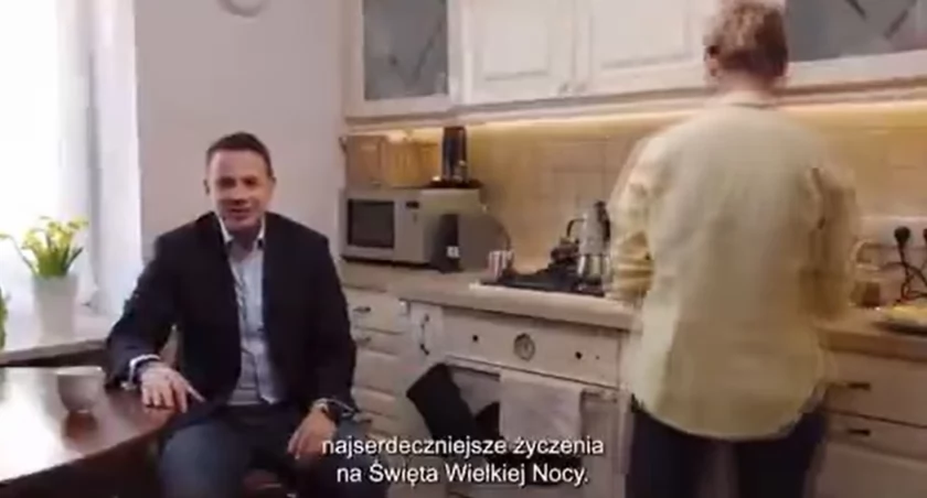 Zdjęcie kadr z filmu Rafała Trzaskowskiego usuniętego z sieci/ Facebook.com