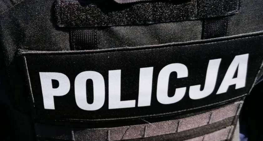 Zdjęcie kamizelki z napisem Policja/ podlaska.policja.gov.pl