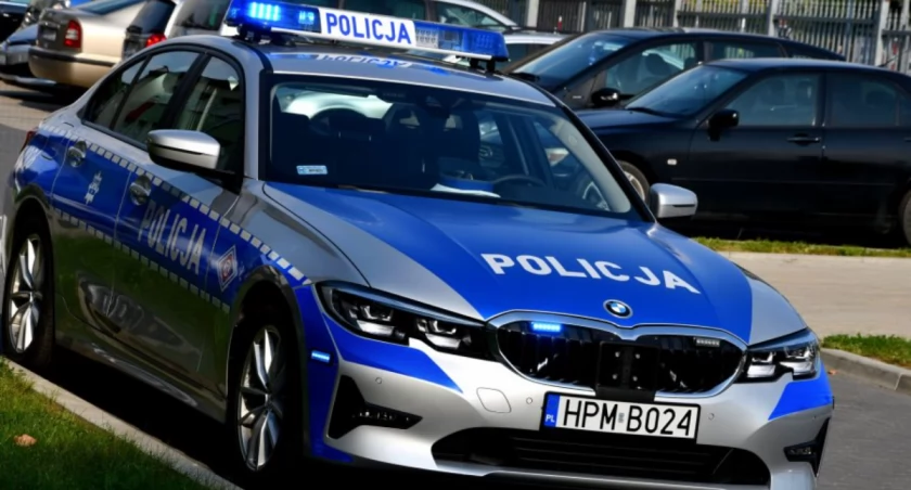 Zdjęcie radiowozu policyjnego/ podlaska.policja.gov.pl