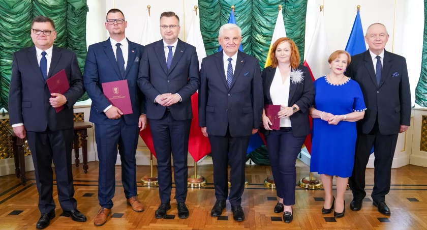 Zdjęcie przedstawicieli władz Miasta Białystok/ bialystok.pl