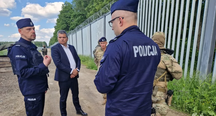 Zdjęcie służb na granicy polsko - białoruskiej/ Twitter.com Polska Policja