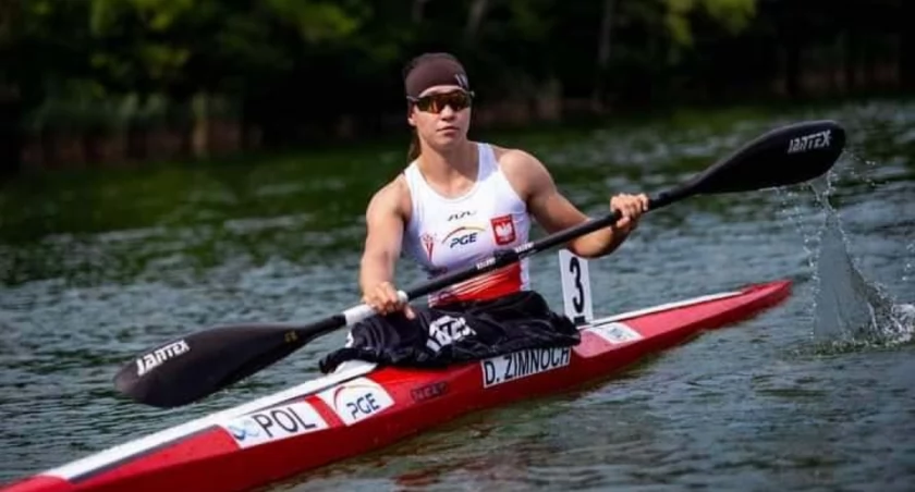 Zdjęcie Dominiki Zimnoch w kajaku/ Canoe Team Dojlidy Białystok