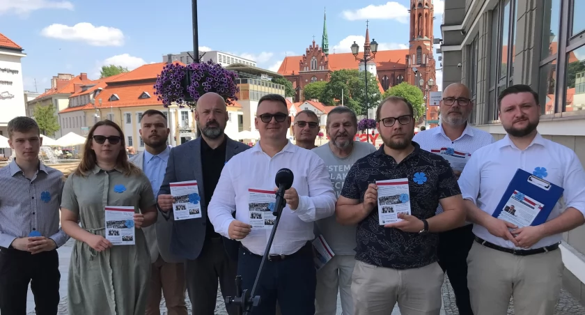 Zdjęcie z konferencji prasowej Ruchu Narodowego / Konfederacji