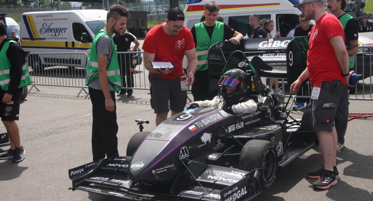Białostocki team / Foto: Cerber Motorsport, Wydział Mechaniczny PB