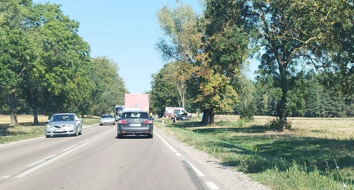 Zdjęcie z wypadku drogowego w Dziękoniach/ Facebook.com/ Kolizyjne Podlasie/ Agnieszka Wędołowska