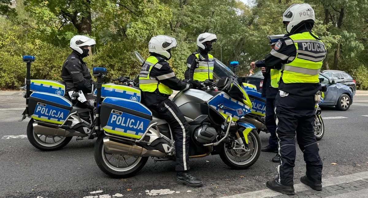 Zdjęcia funkcjonariuszy policji podczas zabezpieczania sobotniego wydarzenia / Foto: KWP w Białymstoku