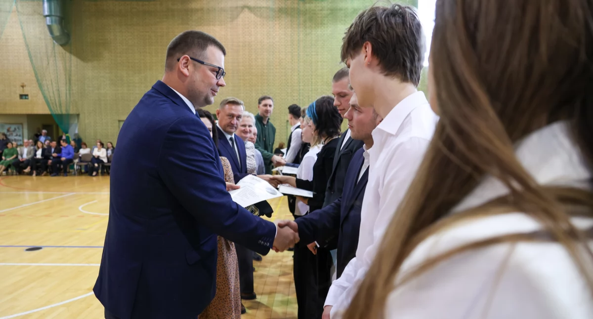 Uroczyste zakończenie roku szkolnego w jednej z białostockich szkół / Fot. UM w Białymstoku