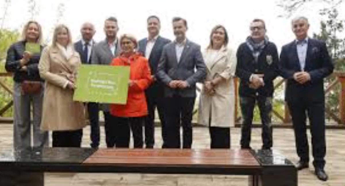 Polityka w regionie, Podlaski turystyczny miliony złotych więcej dalej pomoc promilach - zdjęcie, fotografia